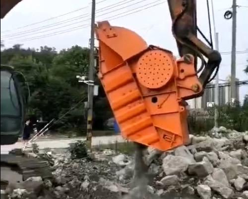Crushed concrete clamp
